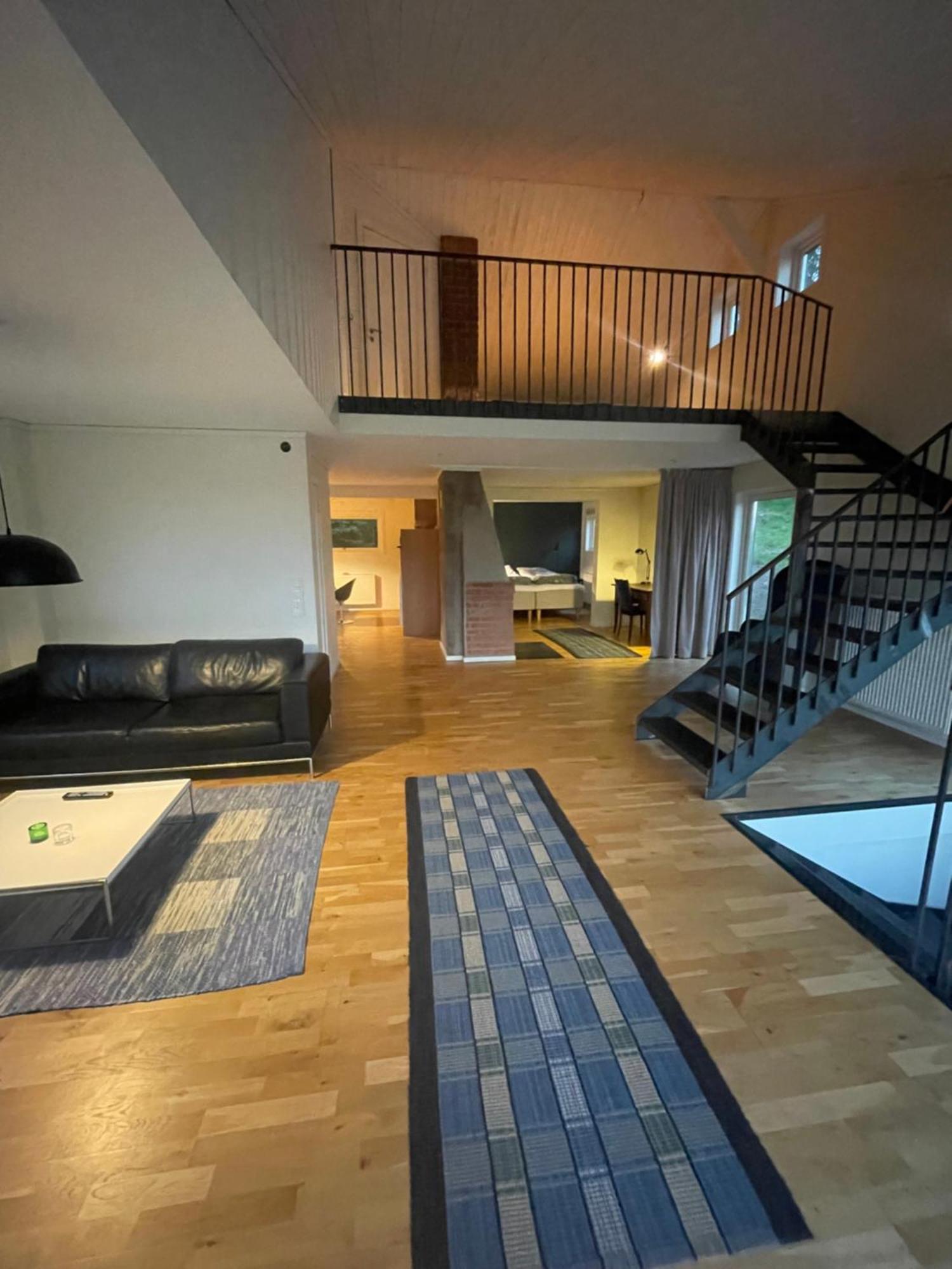 Gisebo Vingard Bed & Breakfast Хускварна Екстериор снимка